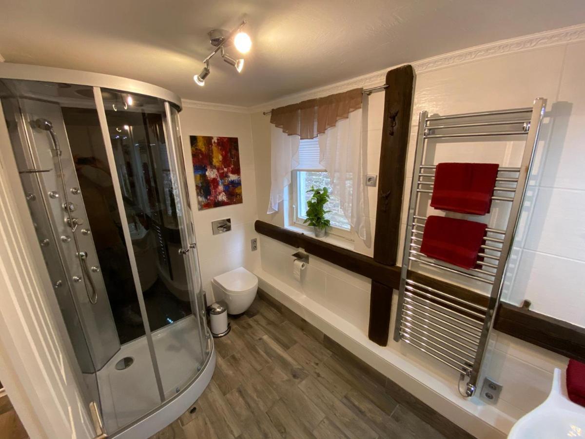 הירשהורן Appartement Schlossberg, Gasthaus Hirsch מראה חיצוני תמונה