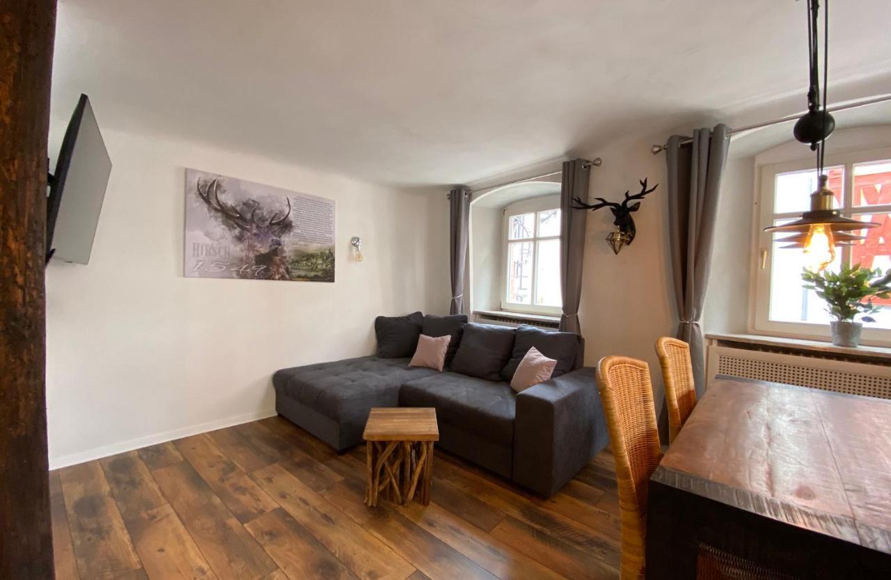 הירשהורן Appartement Schlossberg, Gasthaus Hirsch מראה חיצוני תמונה